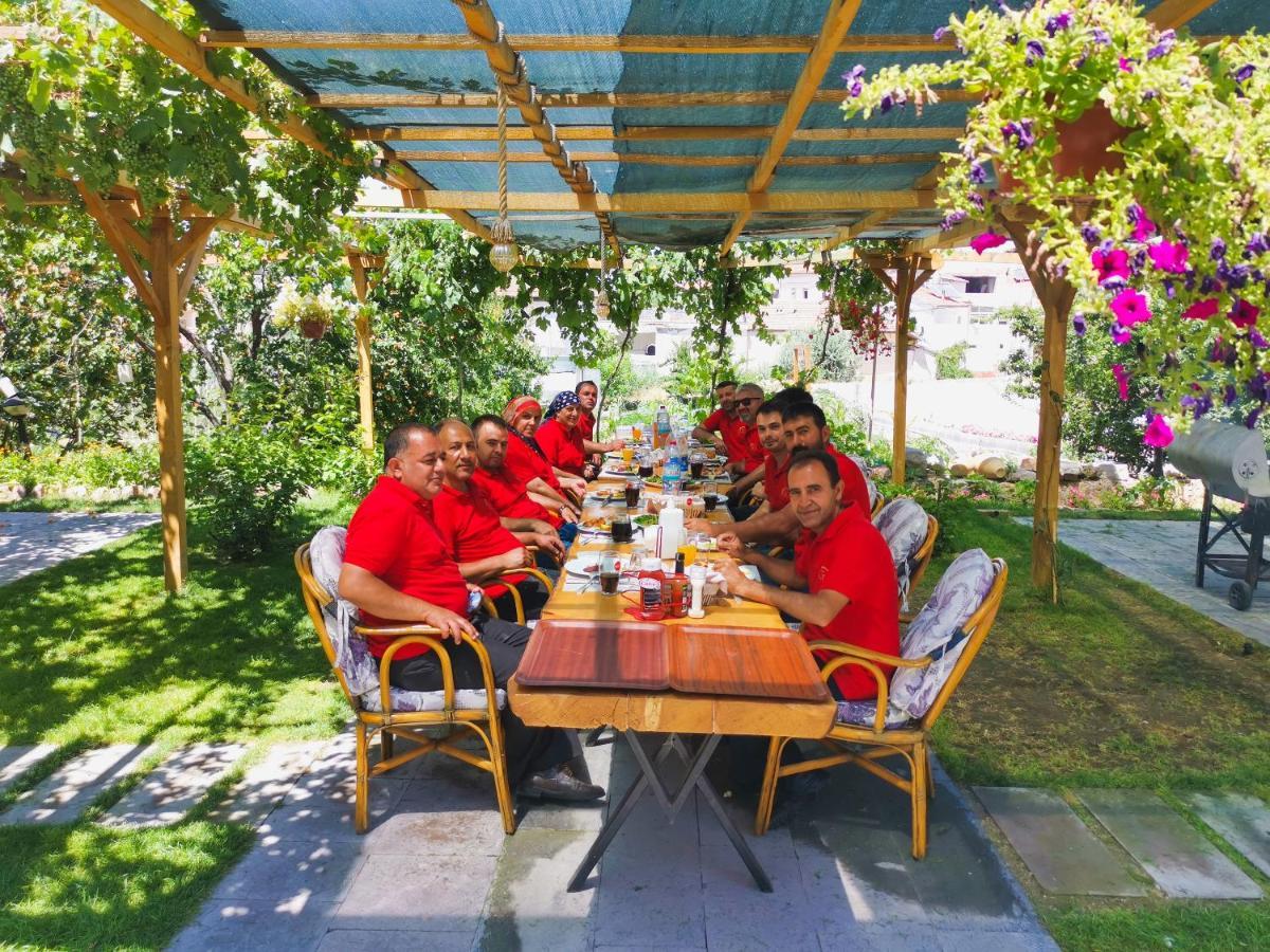 גורמה Garden Inn Cappadocia מראה חיצוני תמונה
